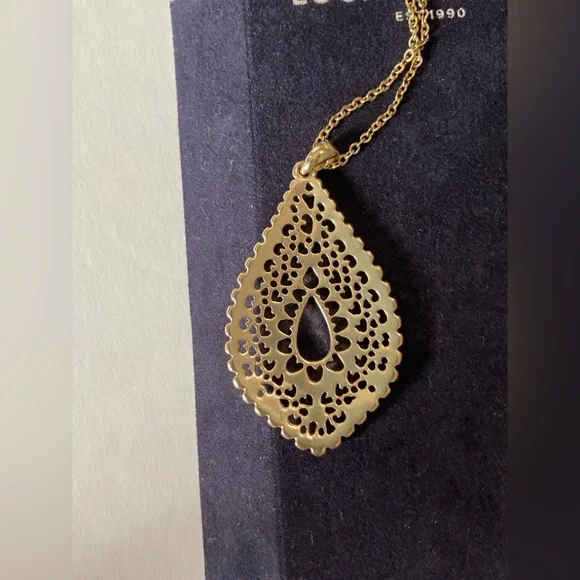 Lucky Brand 18" Chain Gold Filigree Teardrop Necklace New with Tag In Box - Picture 5 of 14